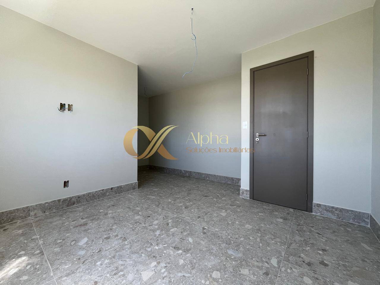 Casa à venda com 4 quartos, 220m² - Foto 26