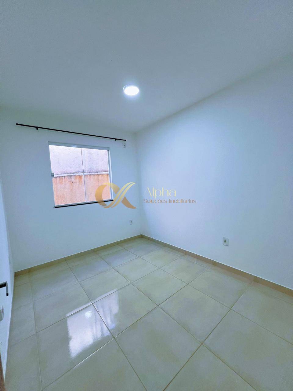 Casa para alugar com 2 quartos, 90m² - Foto 11