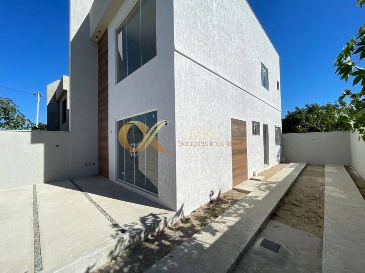 Casa à venda com 2 quartos, 125m² - Foto 2