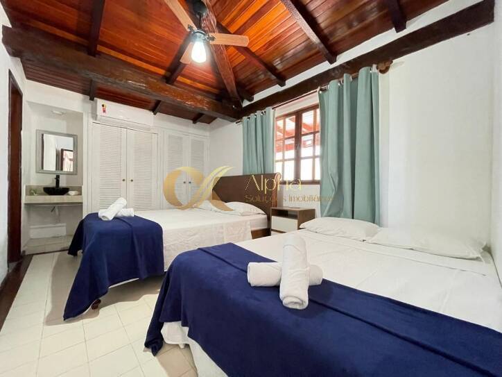 Casa de Condomínio à venda com 5 quartos, 250m² - Foto 27