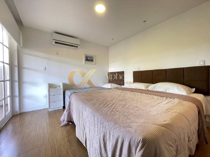 Casa de Condomínio à venda com 4 quartos, 220m² - Foto 10