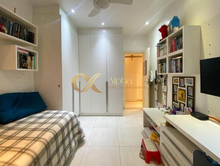 Apartamento à venda com 3 quartos, 100m² - Foto 4