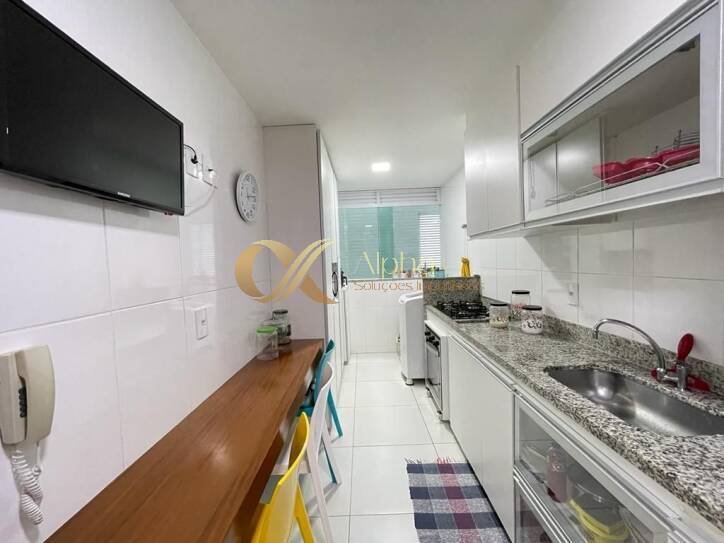 Apartamento à venda com 3 quartos, 130m² - Foto 4