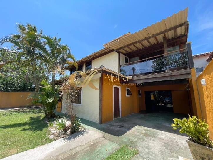 Casa de Condomínio à venda com 5 quartos, 220m² - Foto 1