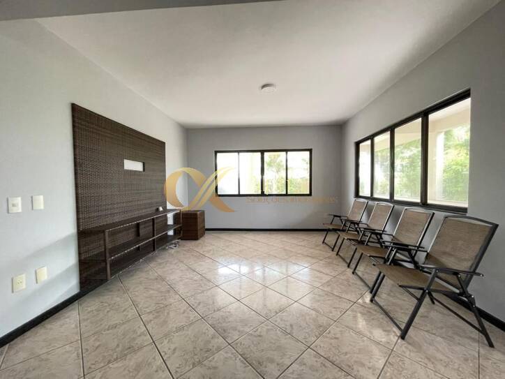 Casa à venda com 4 quartos, 170m² - Foto 16