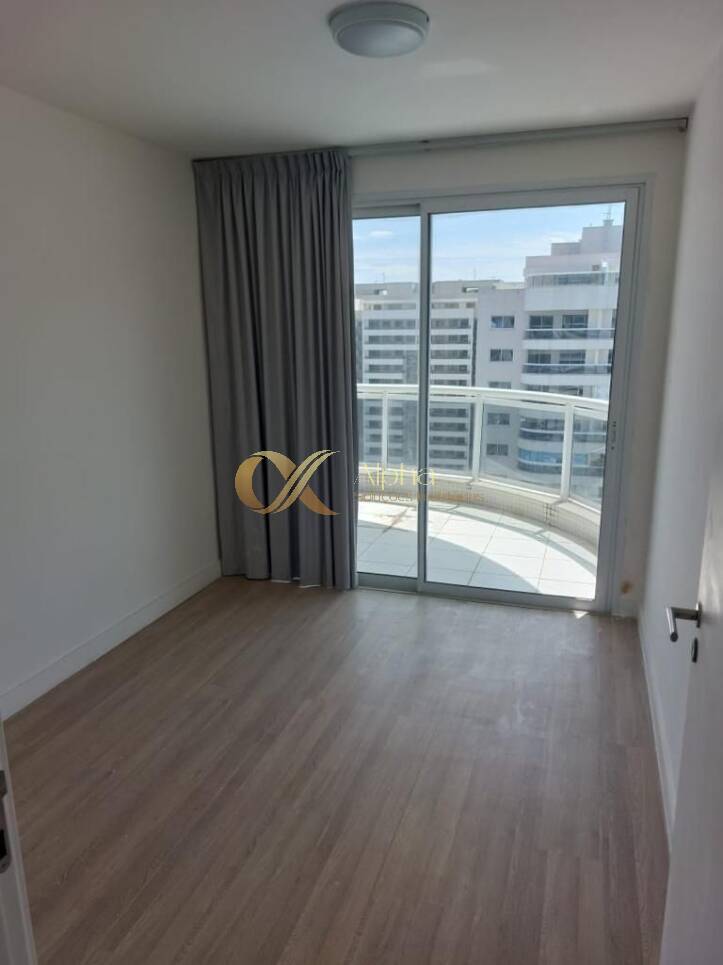 Cobertura à venda com 4 quartos, 250m² - Foto 8