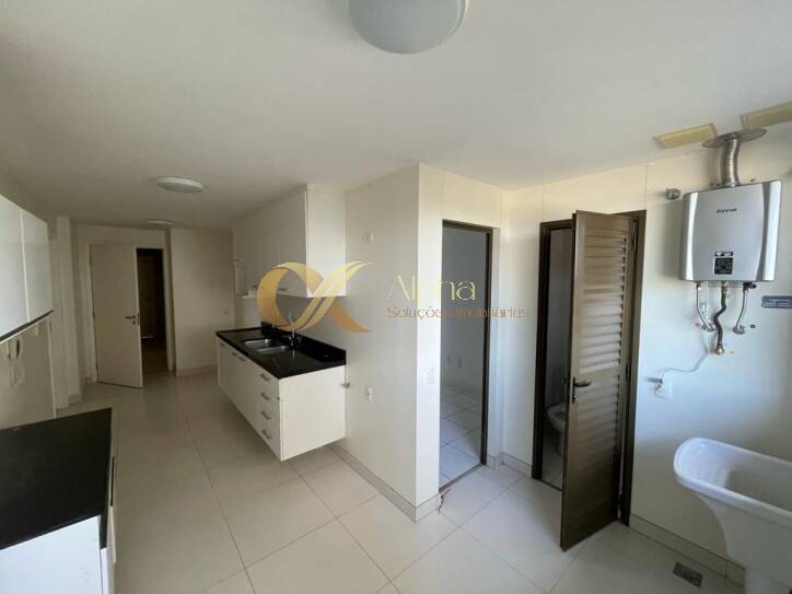 Apartamento à venda com 4 quartos, 150m² - Foto 2