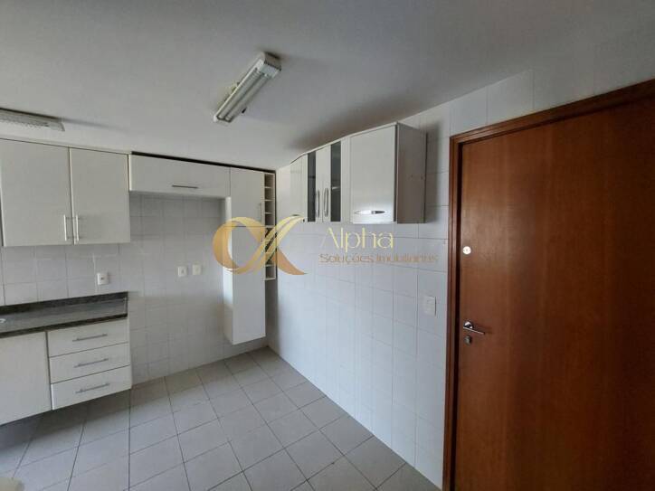 Apartamento à venda com 3 quartos, 130m² - Foto 6