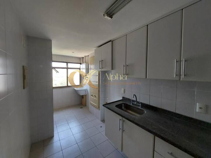 Apartamento à venda com 3 quartos, 130m² - Foto 3