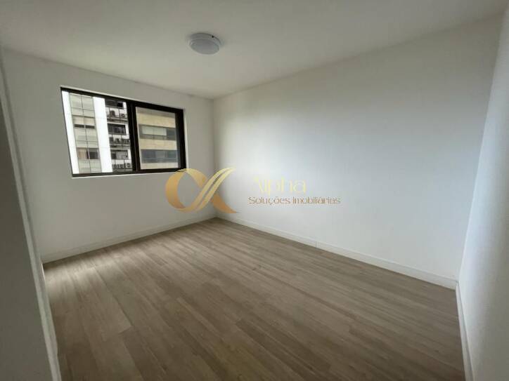 Apartamento à venda com 3 quartos, 150m² - Foto 10