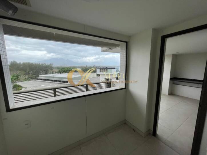 Apartamento à venda com 3 quartos, 150m² - Foto 4