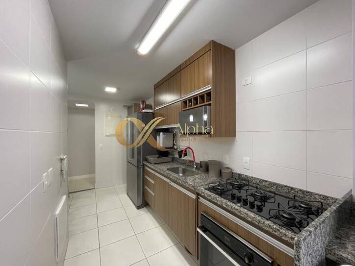 Apartamento à venda com 3 quartos, 135m² - Foto 9