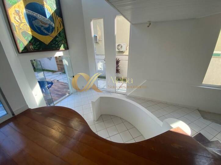 Casa de Condomínio à venda com 4 quartos, 250m² - Foto 19