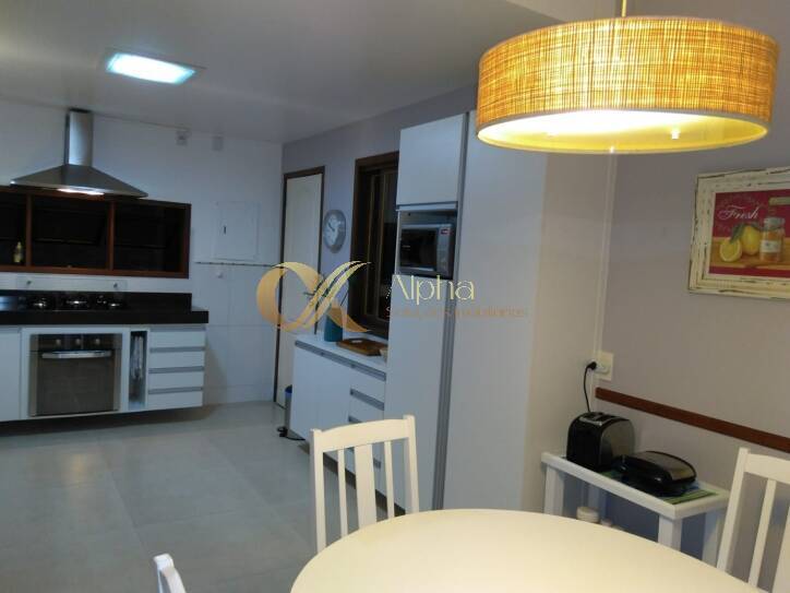 Casa à venda com 4 quartos, 175m² - Foto 2