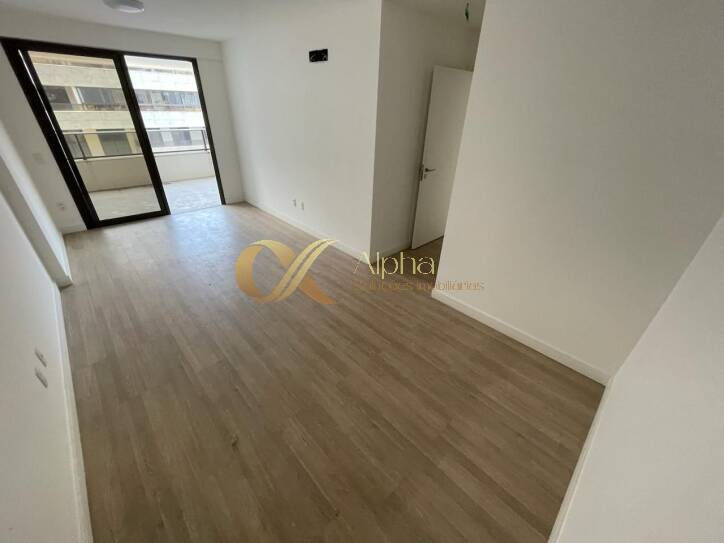 Apartamento à venda com 3 quartos, 83m² - Foto 9