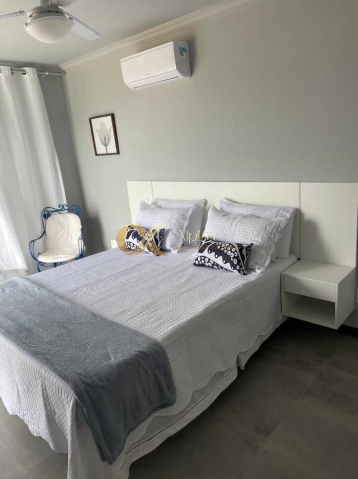 Casa à venda com 7 quartos, 250m² - Foto 15