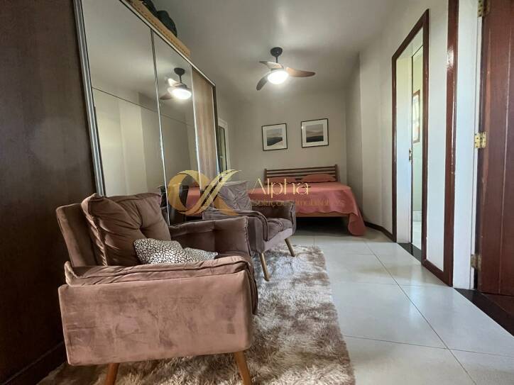 Casa de Condomínio à venda com 4 quartos, 195m² - Foto 19