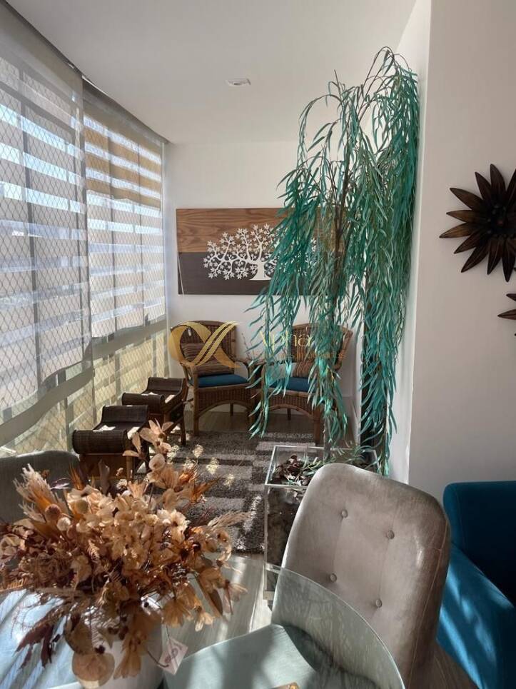 Apartamento à venda com 5 quartos, 300m² - Foto 2