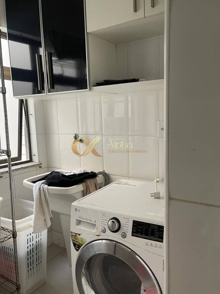 Apartamento à venda com 5 quartos, 300m² - Foto 17