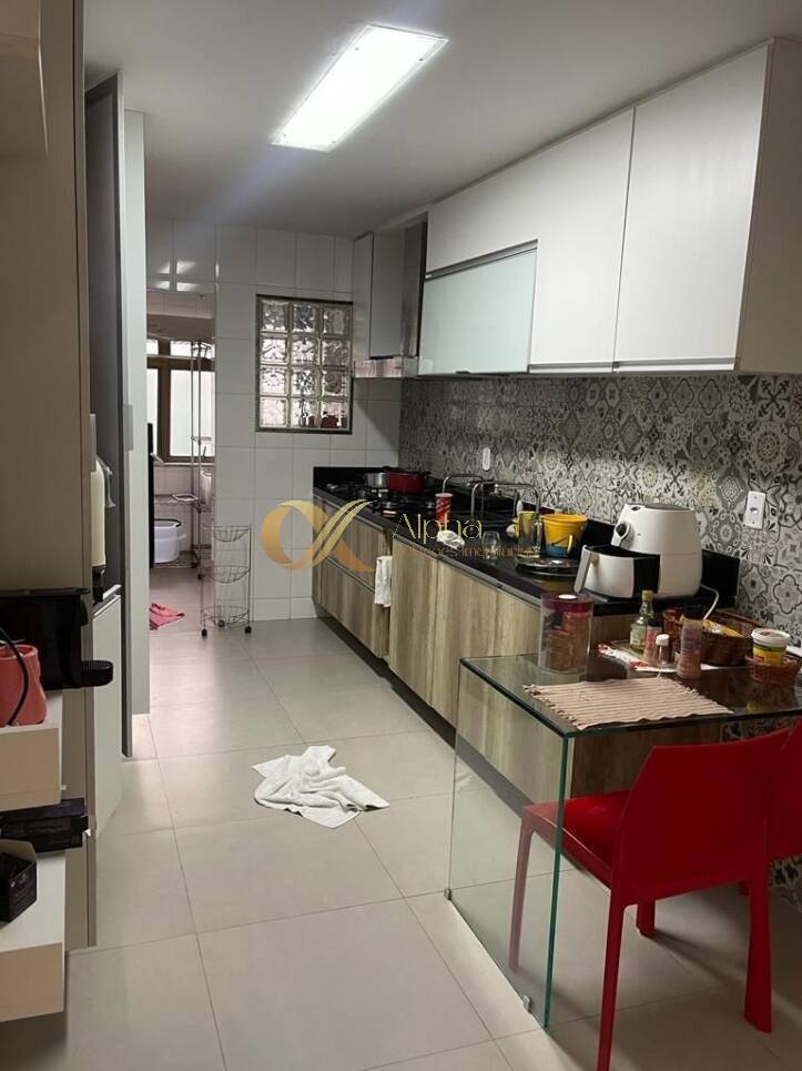 Apartamento à venda com 5 quartos, 300m² - Foto 11