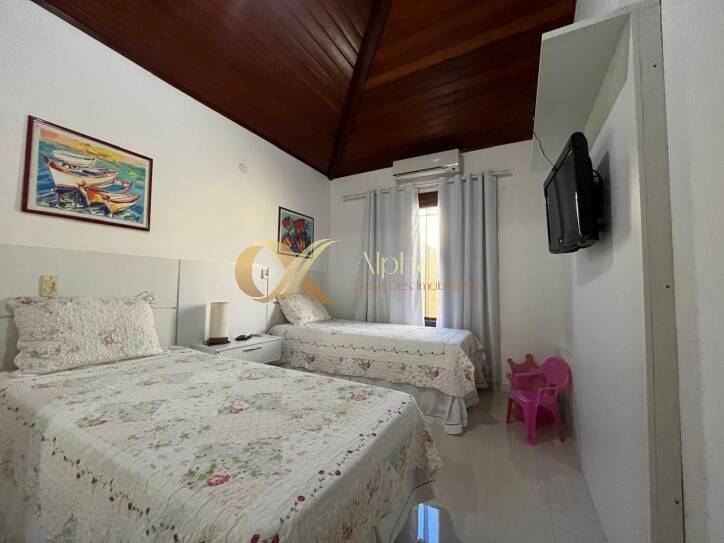 Casa à venda com 3 quartos, 150m² - Foto 2