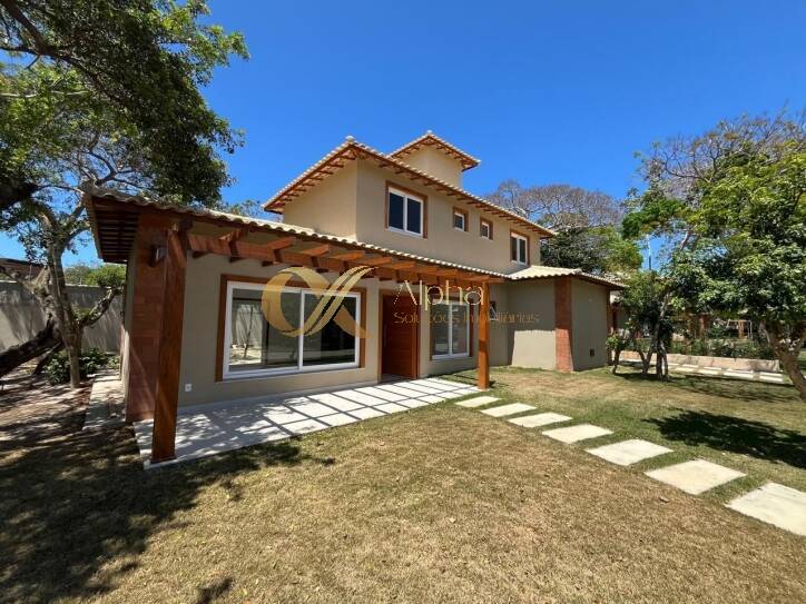 Casa à venda com 4 quartos, 164m² - Foto 1